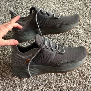 New Balance Fresh Foam ROAV running shoes